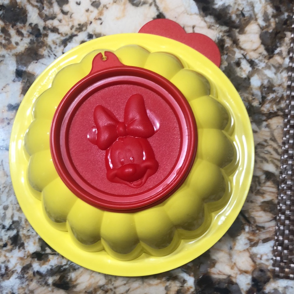 Jello Tupperware